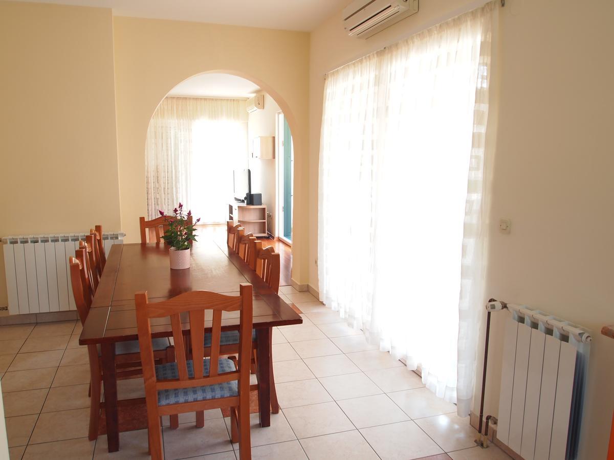 Zaratina Apartment *