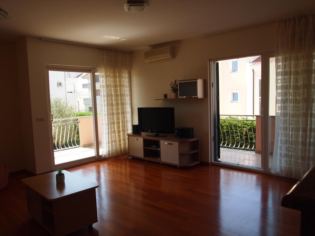 Apartment Zaratina *